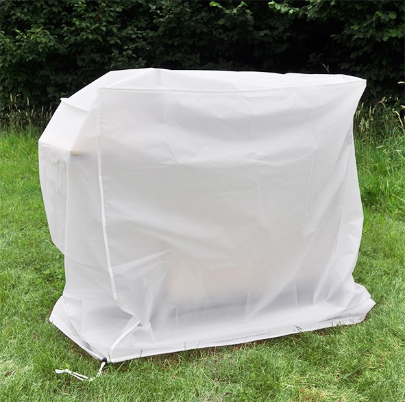 Abdeckhaube für Grills (90x60x115cm) - wetterfeste, weiße PE Folie - mit Kordel