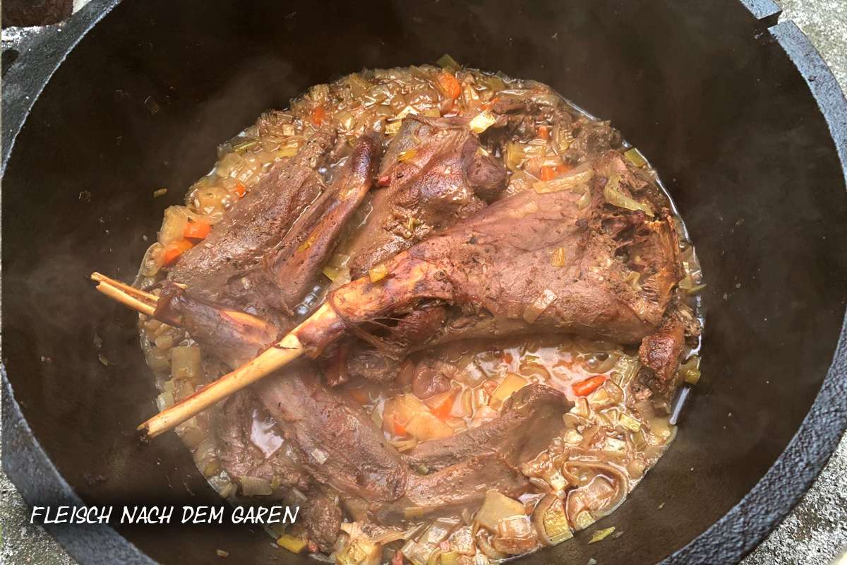 Hase eingelegt – Schonend im Dutch Oven gegart | Grill Experte